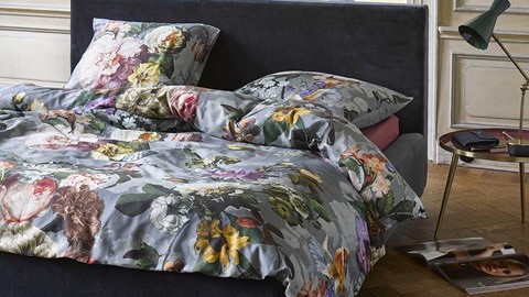 dbo_essenza_fleur_faded_blue_sfeer