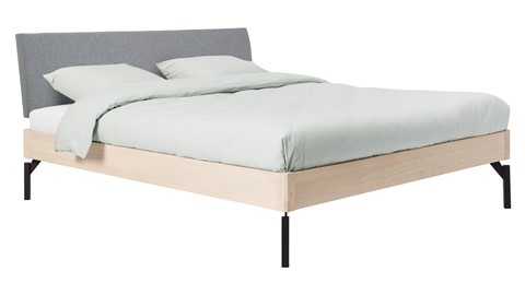 Bed Sky eiken met hoofdbord stof en poot metaal, eiken stof basalt