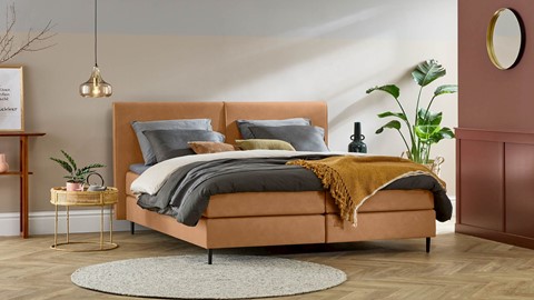 Boxspring Opal vlak met gestoffeerd matras, cognac