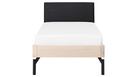 Bed Sky eiken met hoofdbord stof en poot metaal, eiken lederlook zwart