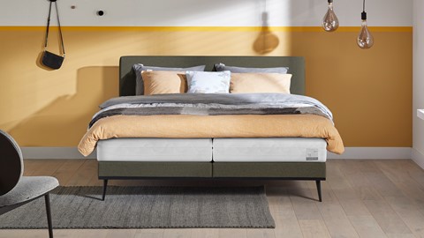 Boxspring Viggo vlak met Silver Pocket Deluxe Foam matras, adore groen