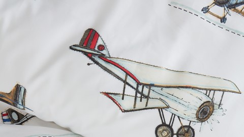 dbo_BeddingHouseKids_Airplanes_Grey_1p_Detail