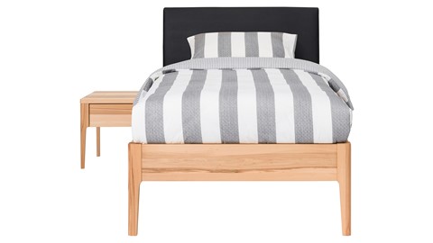 Bed Sky beuken met hoofdbord stof en poot hout, beuken lederlook zwart
