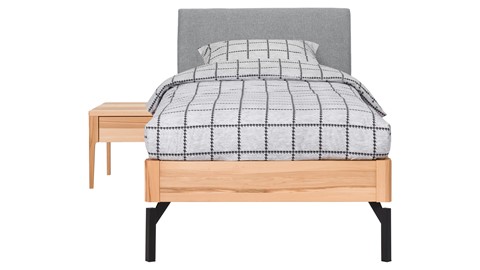 Bed Sky beuken met hoofdbord stof en poot metaal, beuken stof basalt