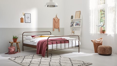 Bed Alex, koper