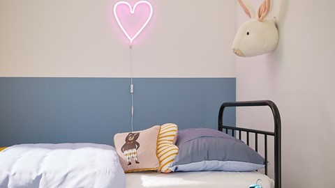 Bed Alex, zwart