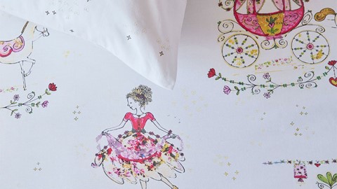 dbo-bh-kids-princess-carriages-pink-detail