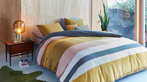 dbo_beddinghouse_grid_stripe_gold_sfeer