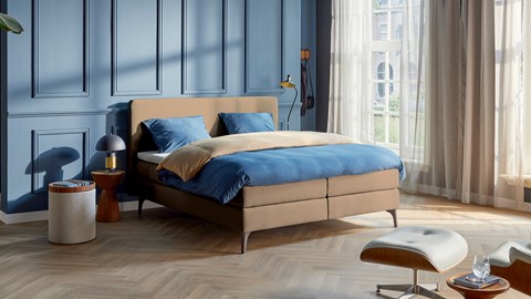 Boxspring Attraktiv Lykka vlak met gestoffeerd matras, caramel