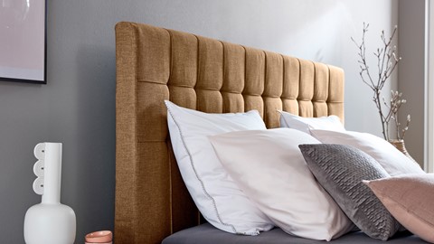 Boxspring Jade vlak met gestoffeerd matras, cognac