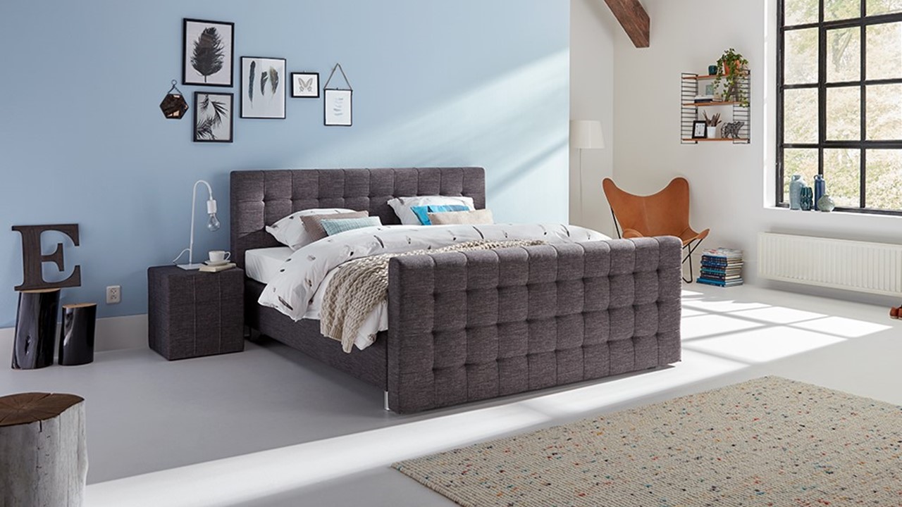 januari Discipline Intact boxspring Farini vlak met Bianco matras en voetbord | Beter Bed