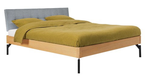 Bed Sky eiken met hoofdbord gecapitonneerd en poot metaal, honing stof basalt