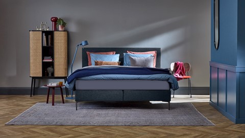 Boxspring Emerald vlak met B Bright 3100/3150 PK, navy