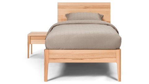 Bed Sky beuken met hoofdbord hout en poot hout, beuken