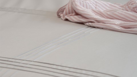 dbo_arli_cinderella_salle_light_grey_detail