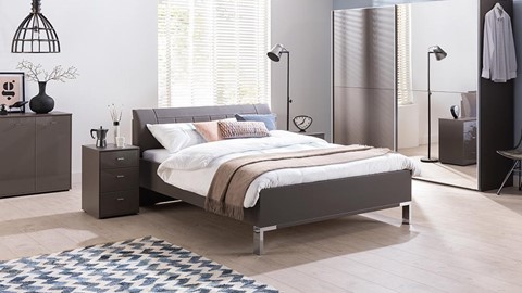 Bed Suite met chrome poten, havanna/havanna