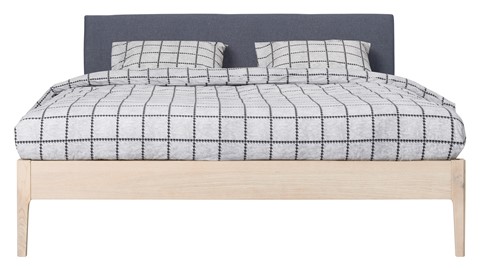 Bed Sky eiken met hoofdbord stof en poot hout, eiken stof grijs