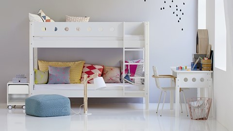 stapelbed met rechte trap White Bed