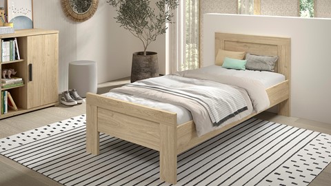 Kinderkamer Sam met bed, nachtkast, bureau en 3 deurs draaideurkast, eik