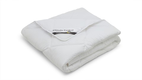 een witte deken op een witte achtergrond