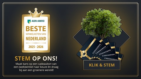 Een boom en kaarten met tekst