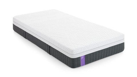 een matras op een witte achtergrond