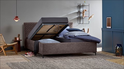 Bed met opbergruimte