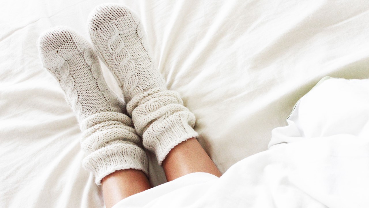 6 tegen koude voeten in bed |
