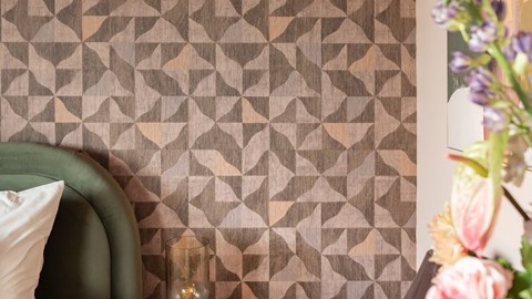 een behang met een patroon erop
