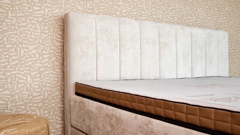 Een matras op een bed