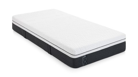 een matras op een witte achtergrond